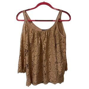 Women’s White House Black Market dusty rose off the shoulder lace top